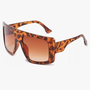 One Oversized Sunglasses w/ Case and Cleaning Cloth